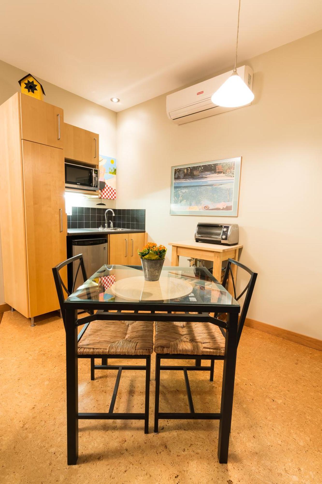 Cormier'S Studio Guest Suites Penticton Luaran gambar