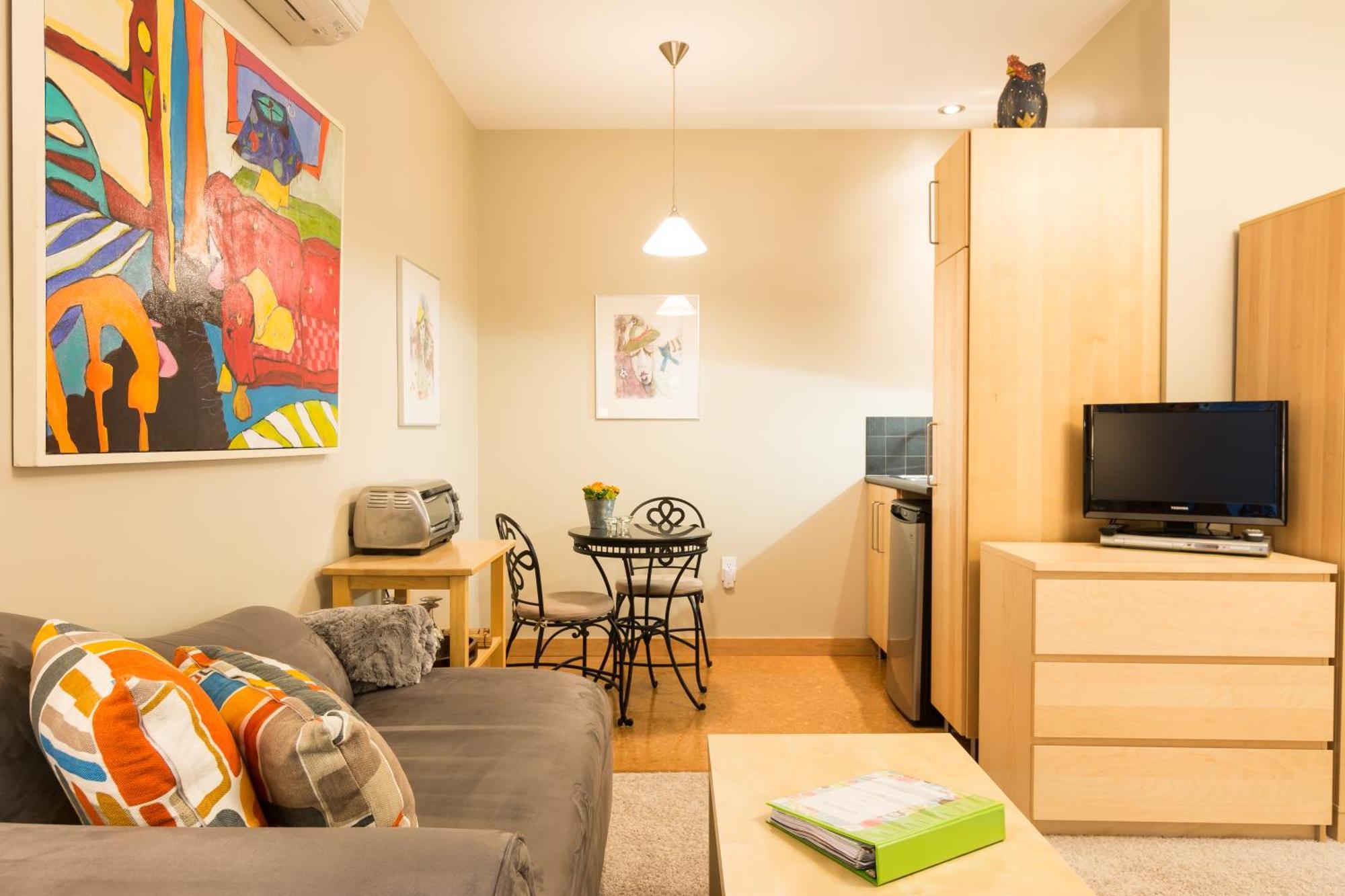 Cormier'S Studio Guest Suites Penticton Luaran gambar