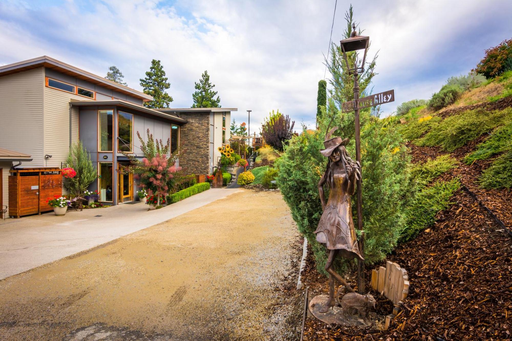 Cormier'S Studio Guest Suites Penticton Luaran gambar